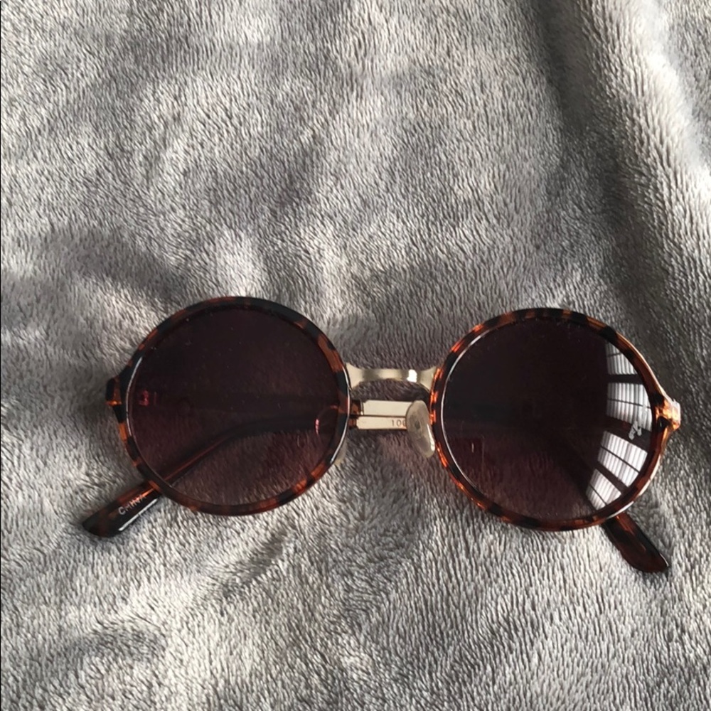 Brown Round Sunglasses